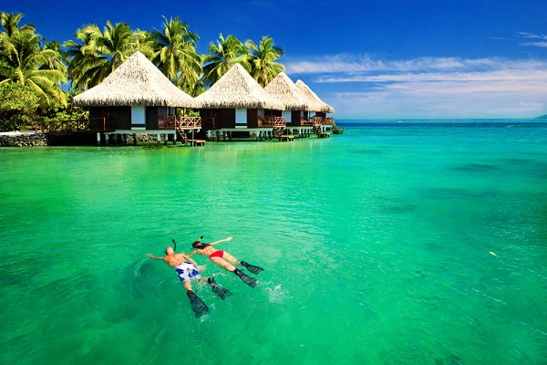 游艇海上度假時游泳應(yīng)注意得一些事情