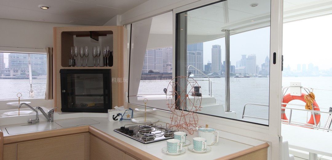 法國藍(lán)高 Lagoon400 法國藍(lán)高 Lagoon400