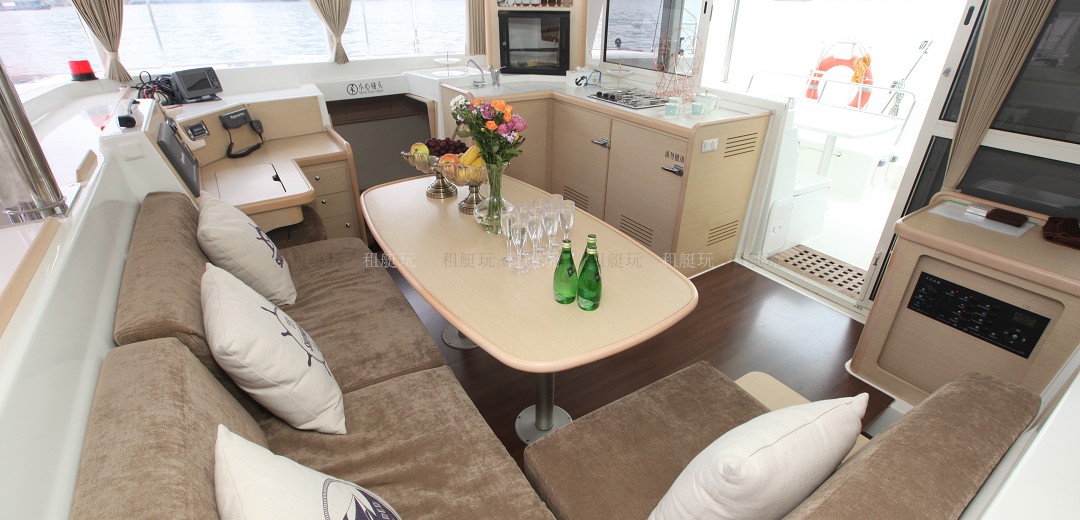 法國藍(lán)高 Lagoon400 法國藍(lán)高 Lagoon400