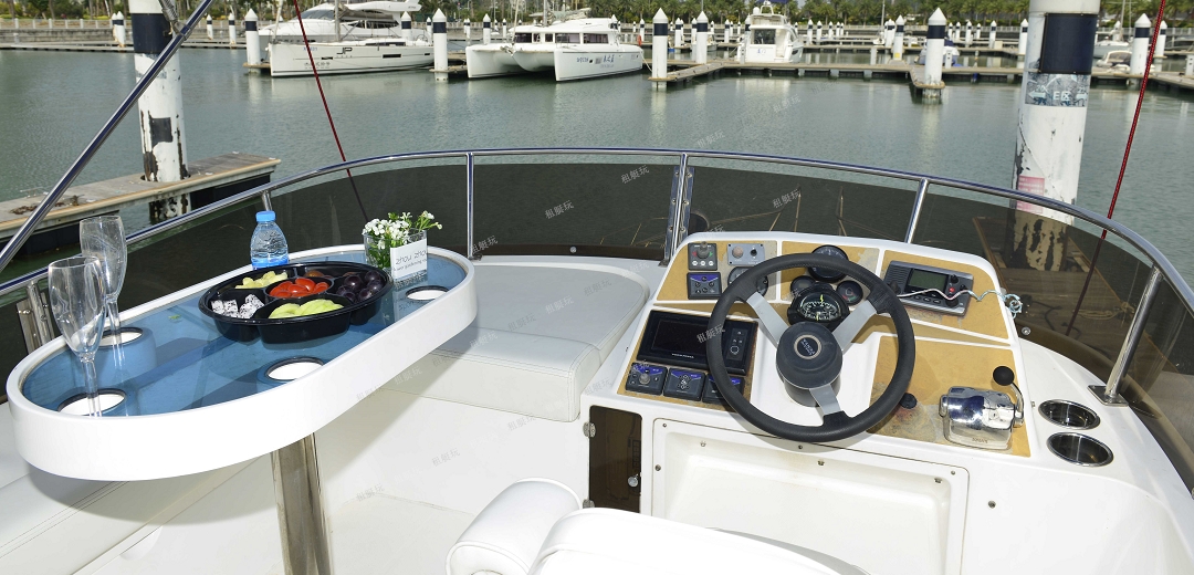 34英尺三層游艇 34英尺三層游艇