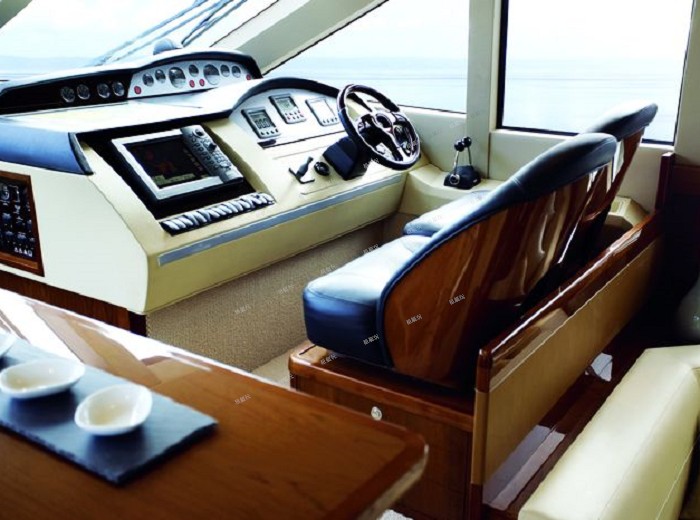 公主50尺游艇 公主50尺游艇