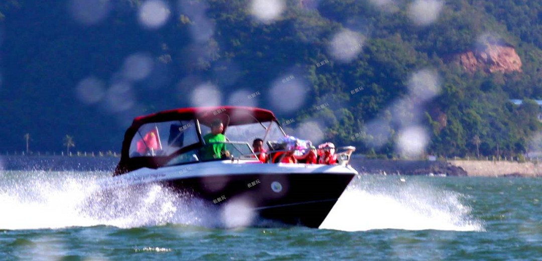 23英尺運動快艇 23英尺運動快艇