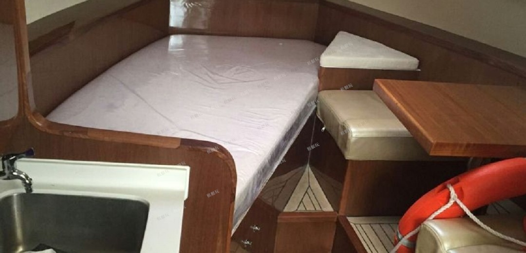 32英尺運動快艇 32英尺運動快艇